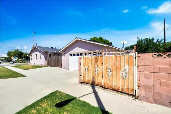 Lakewood, CA 90715,21444 Claretta Avenue