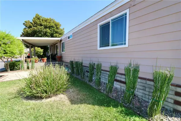 Placentia, CA 92870,215 Lake Park #91