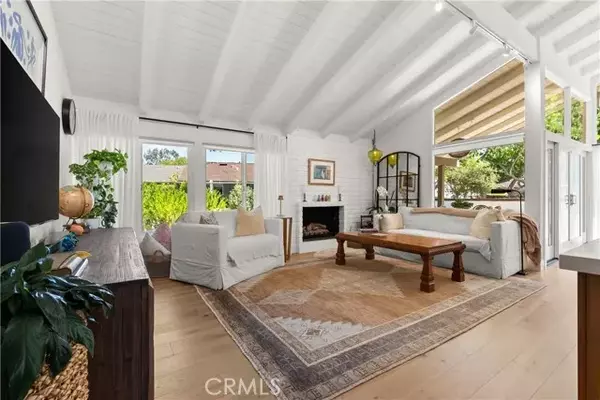 Newport Beach, CA 92660,310 Encina