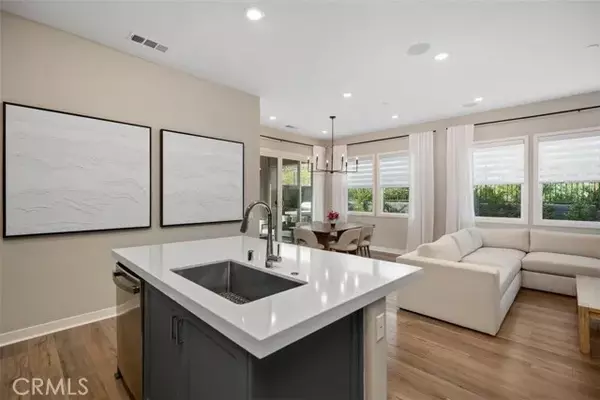 Rancho Mission Viejo, CA 92694,709 sunrise Road