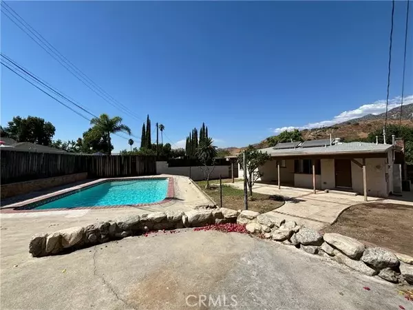 Sunland, CA 91040,8014 Grove Street