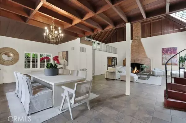 Santa Monica, CA 90402,533 W Rustic Road