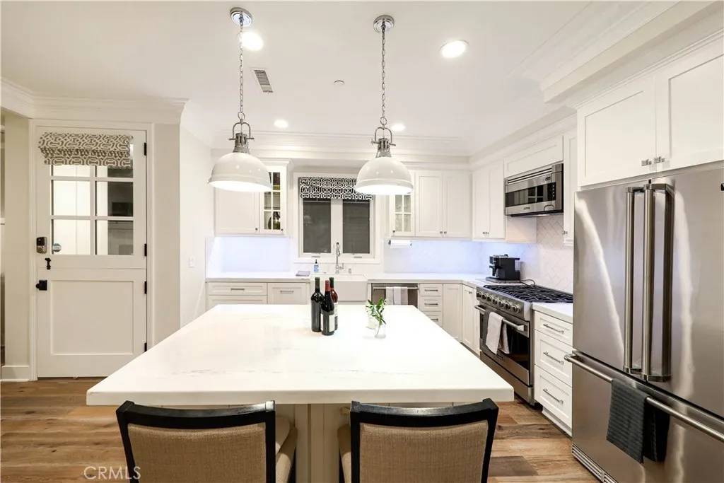 Corona Del Mar, CA 92625,512 Jasmine Avenue