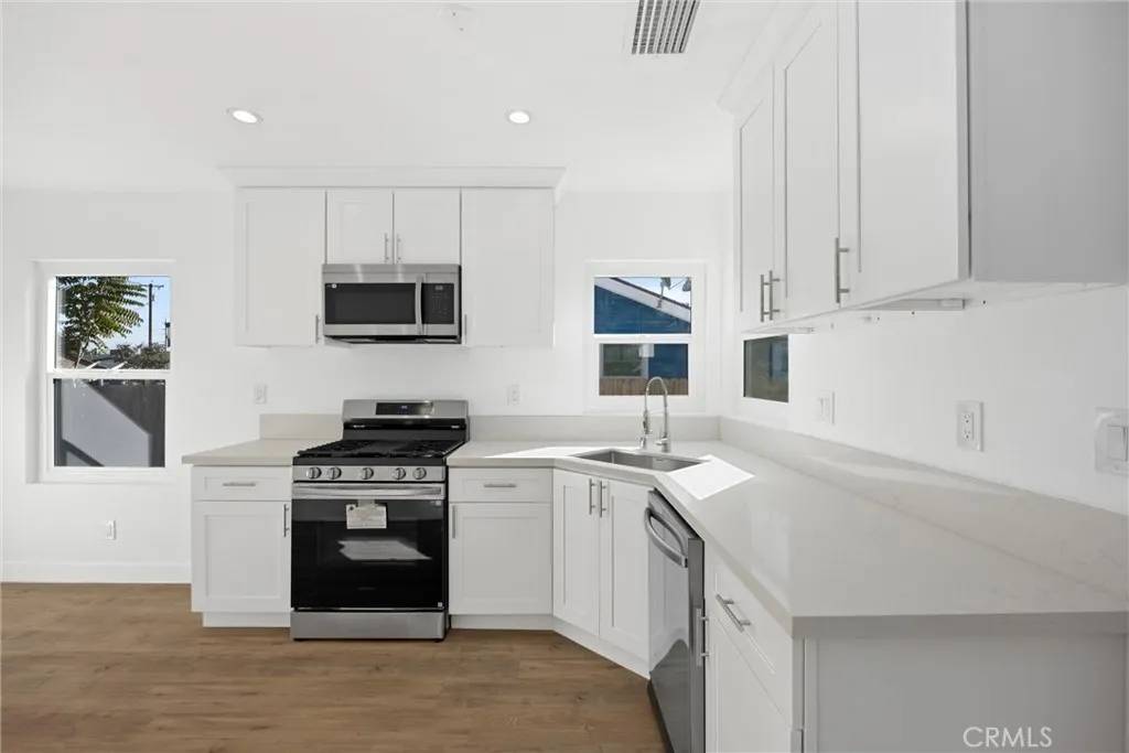 219 8th Street, Bakersfield, CA 93304