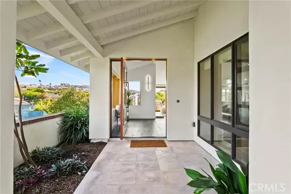 Corona Del Mar, CA 92625,11 Skysail Drive