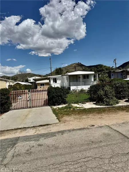 32500 Crescent Avenue, Lake Elsinore, CA 92530