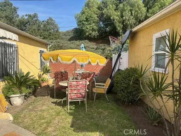 Los Angeles, CA 90061,315 E 118th Street