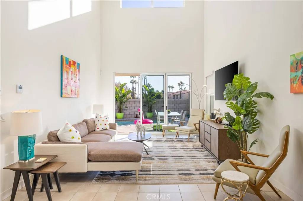 2743 Sunrise Sonata Lane,  Palm Springs,  CA 92262