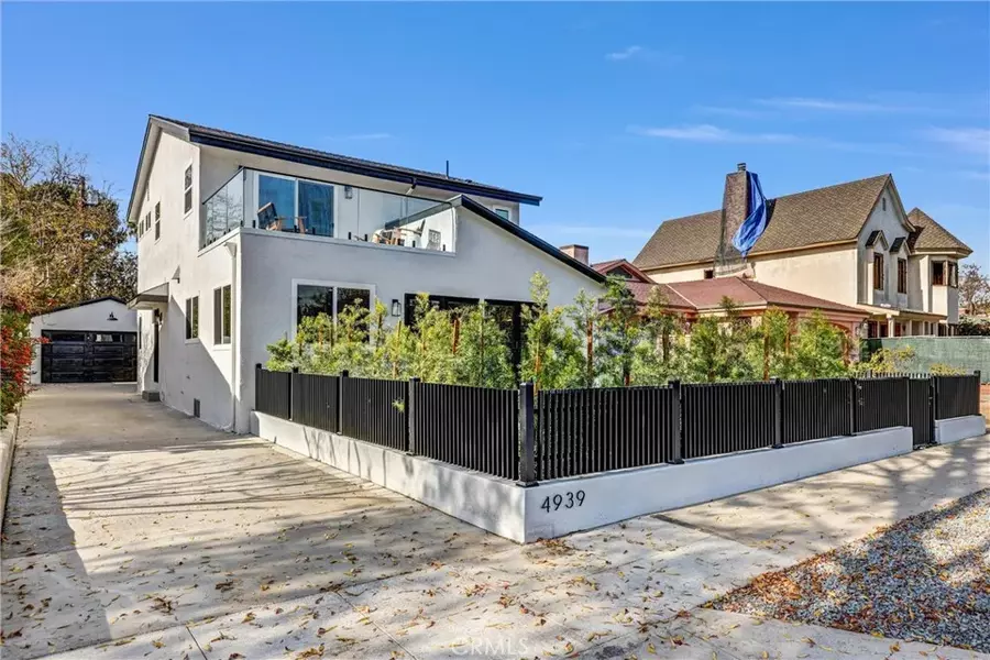 4939 Sancola Avenue, North Hollywood, CA 91601