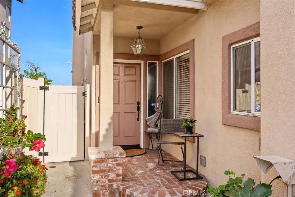 Anaheim Hills, CA 92808,930 S Lone Pine Lane