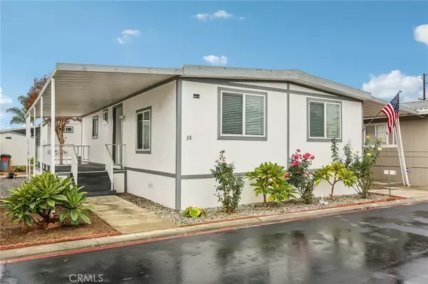 Huntington Beach, CA 92647,7850 Slater #38