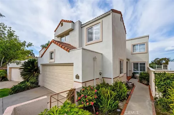 San Clemente, CA 92672,642 Via Umbroso