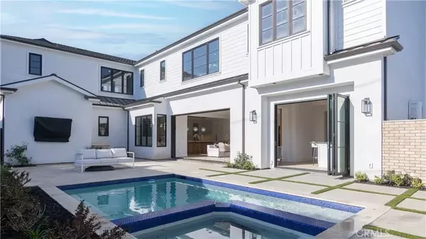 Newport Beach, CA 92663,600 Powell Place #1