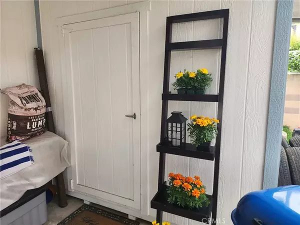 Fountain Valley, CA 92708,302 Magpie