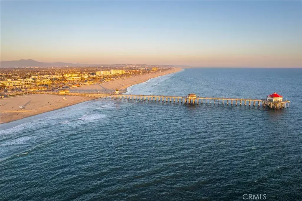 Huntington Beach, CA 92648,711 Pacific Coast #322