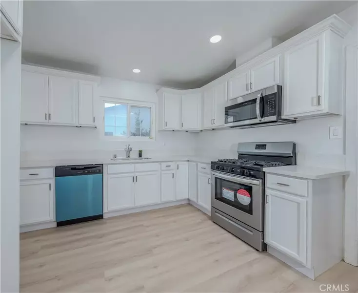 327 Nectarine Street, Inglewood, CA 90301