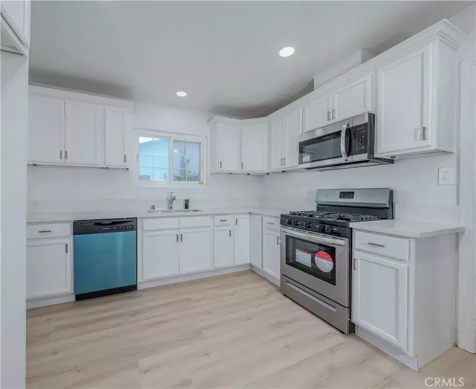 Inglewood, CA 90301,327 Nectarine Street