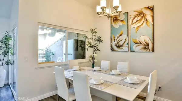 Santa Ana, CA 92703,3932 W 5th Street #202