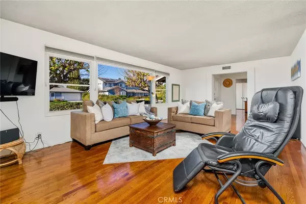 North Tustin, CA 92705,12552 Bubbling Well Road