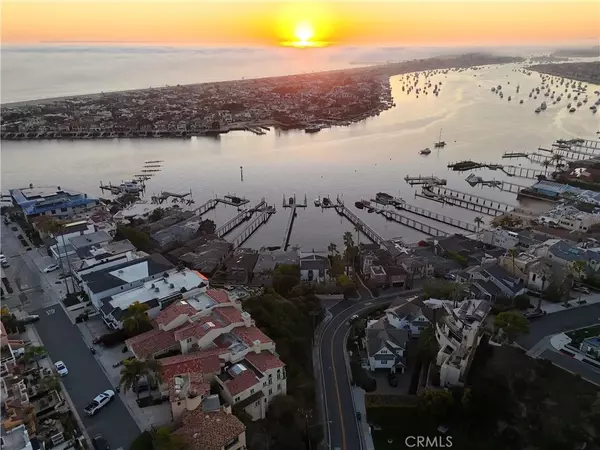 Corona Del Mar, CA 92625,2614 Ocean Boulevard