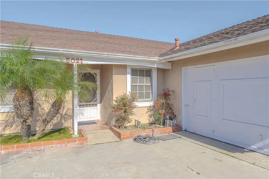 Huntington Beach, CA 92649,5021 Dovewood Drive