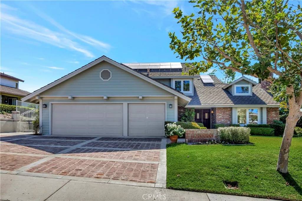 Lake Forest, CA 92630,21702 Montbury Drive