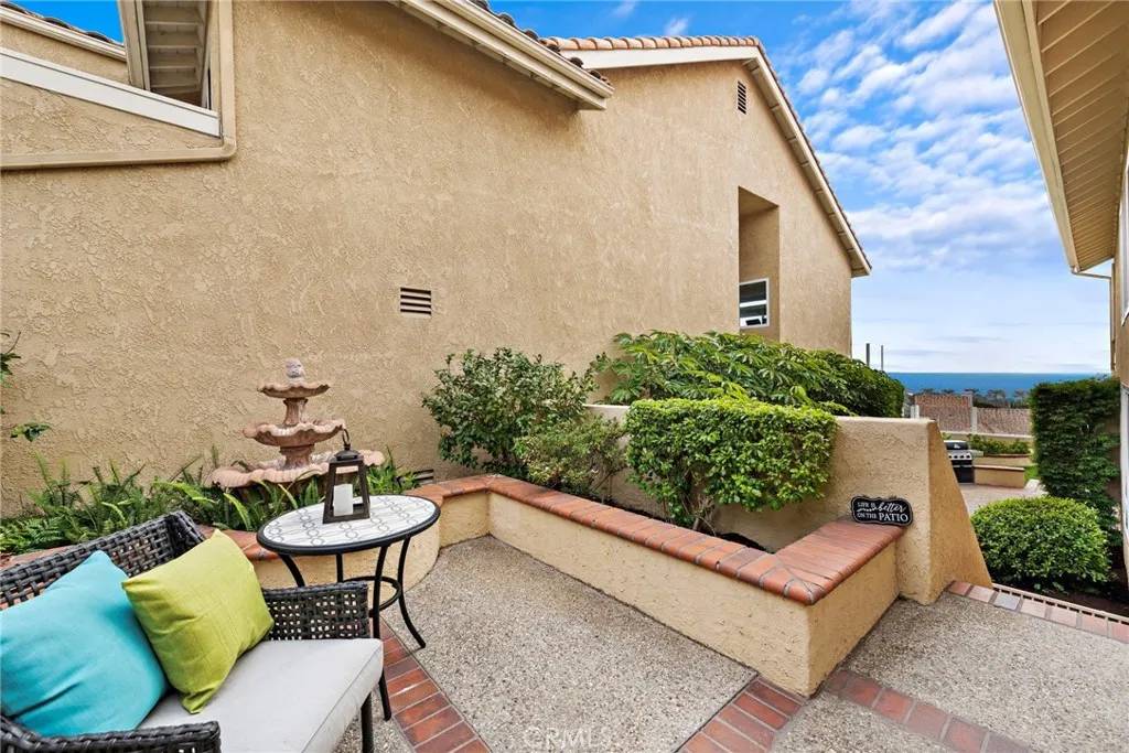 Dana Point, CA 92629,27 Regatta Way