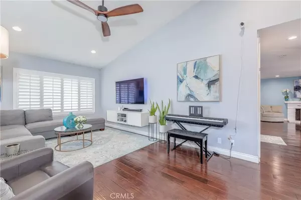 3015 S Diamond Street, Santa Ana, CA 92704