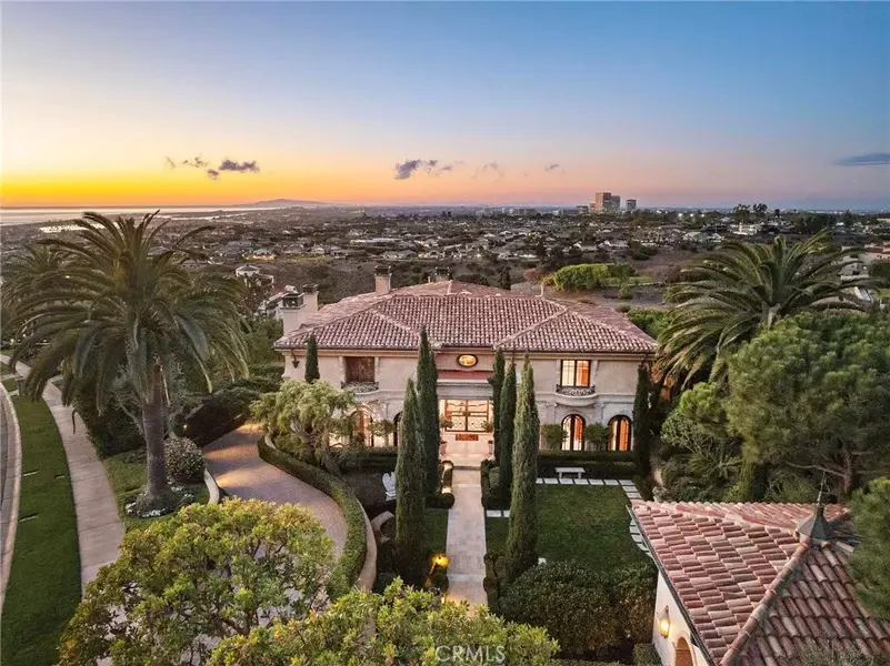 11 Premiere Point, Newport Coast, CA 92657