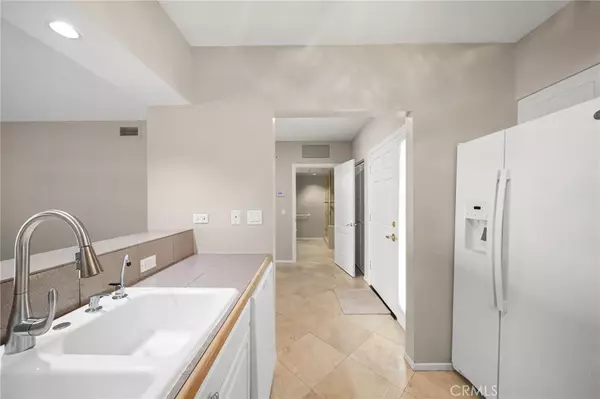 Dana Point, CA 92629,25432 Sea Bluffs Drive #302