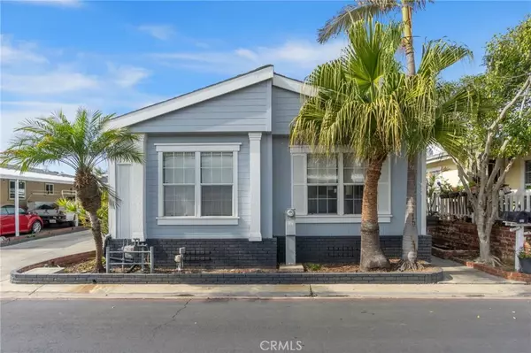 Huntington Beach, CA 92646,21851 Newland #137