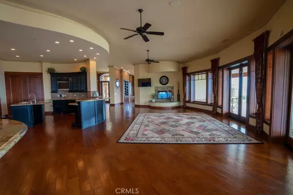 San Marcos, CA 92069,2284 Sunshine Mountain Road
