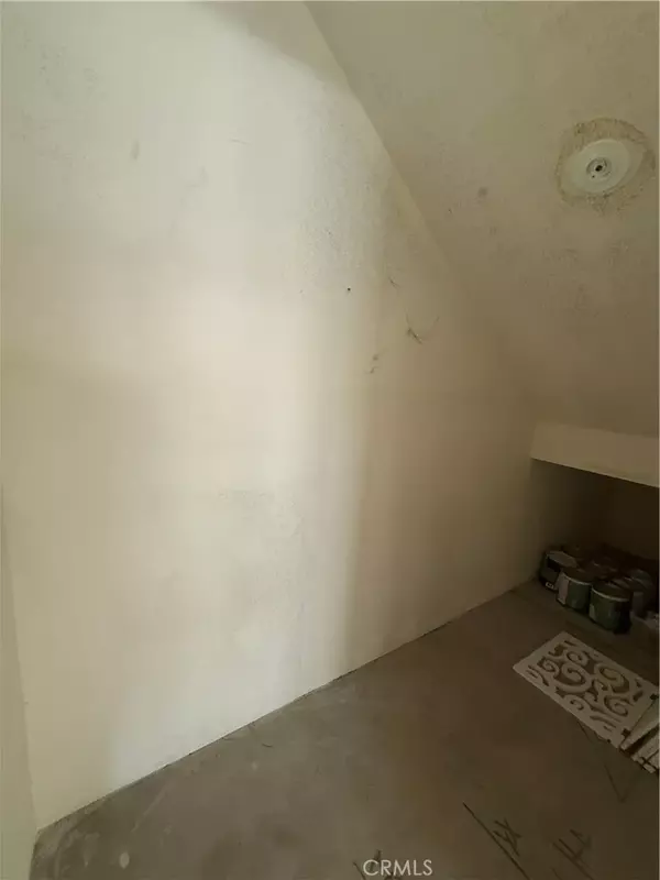 Valencia, CA 91354,28191 Ashbrook Lane