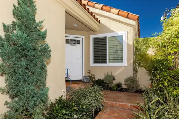 Newport Beach, CA 92660,85 Pelican Court