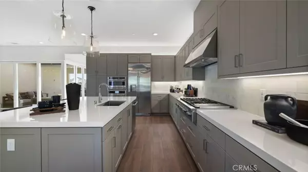 Valencia, CA 91354,24513 Camino Rueda