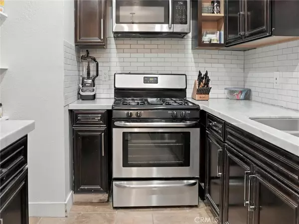 Santa Ana, CA 92707,1101 W Macarthur Boulevard #273