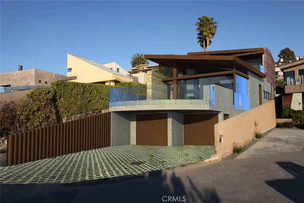 1151 Summit,  Laguna Beach,  CA 92651