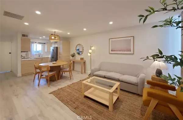 Huntington Beach, CA 92646,19749 Claremont Lane