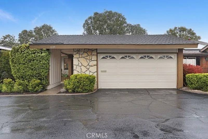 1229 Cabrillo Park Dr,  Santa Ana,  CA 92701