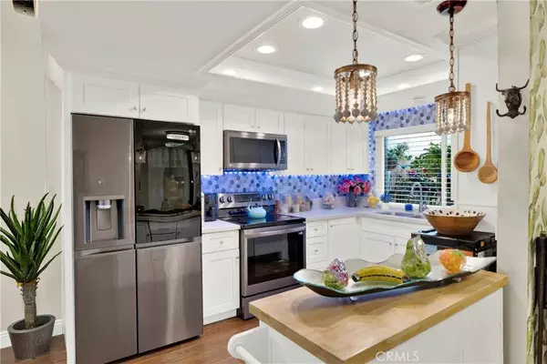 Irvine, CA 92612,3 Dogwood South