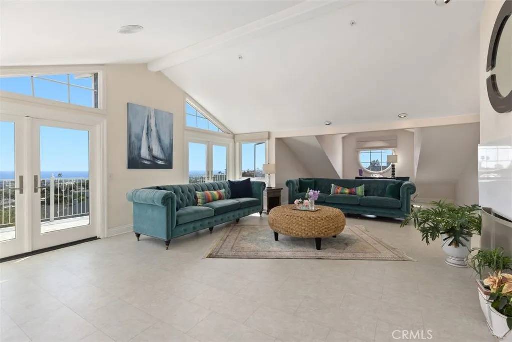 Dana Point, CA 92629,24448 Alta Vista Drive