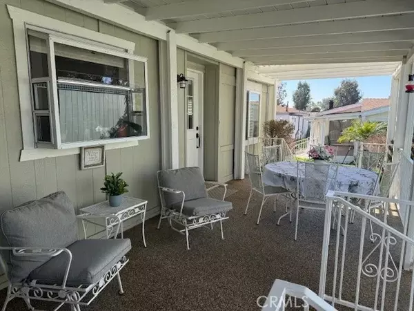 Irvine, CA 92660,5200 Irvine Boulevard #157