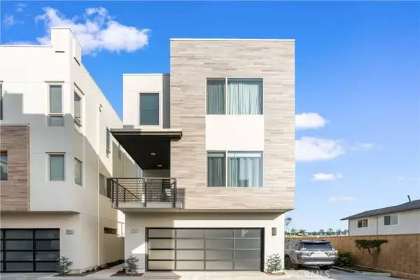 29 Ebb Tide Circle, Newport Beach, CA 92663