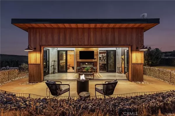 5074 Redding Avenue, Yucca Valley, CA 92284