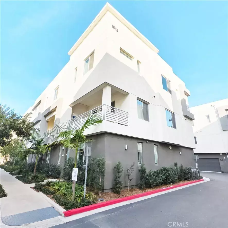 Anaheim, CA 92805,1848 S Westside #9