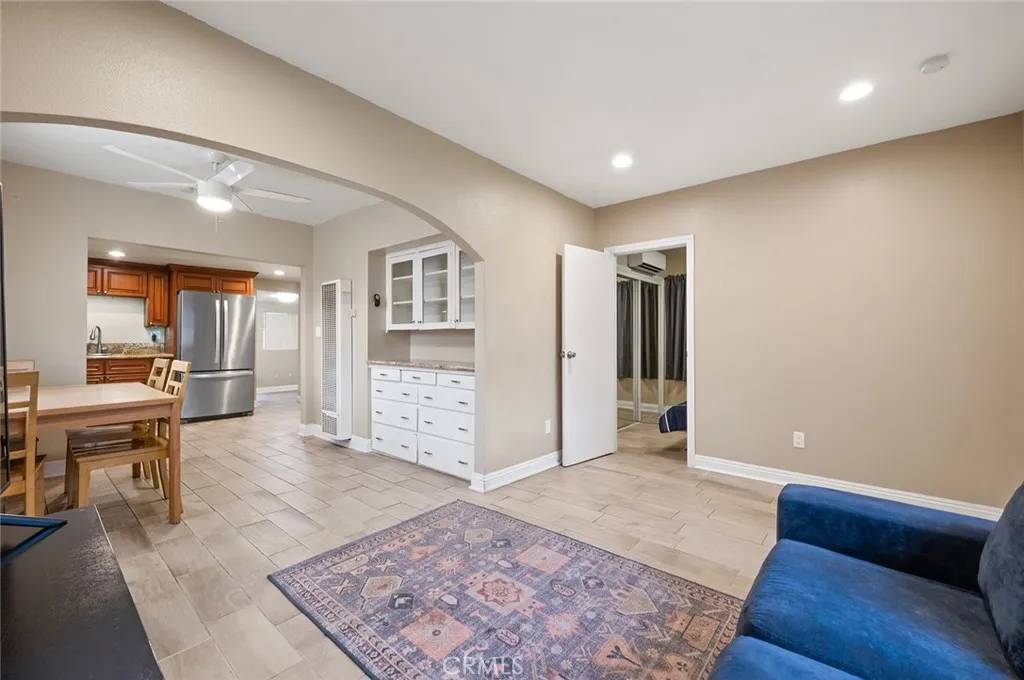 Fullerton, CA 92833,2723 W Olive Avenue