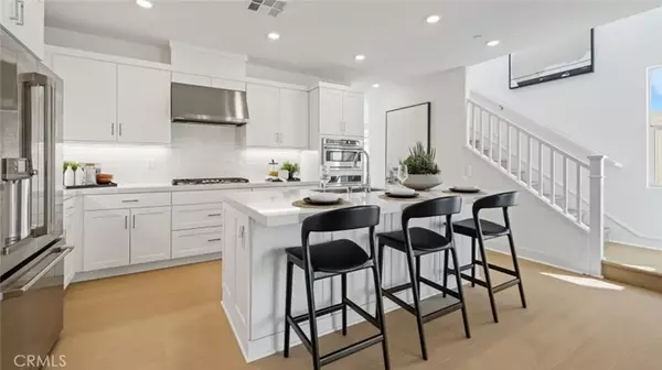 708 Edward Scholle Drive, Camarillo, CA 93010