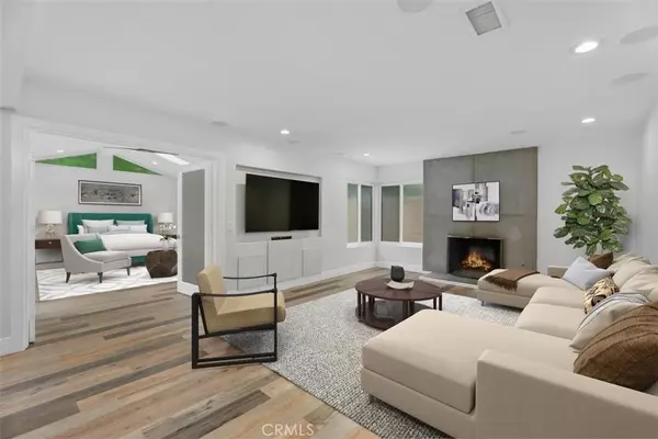 Huntington Beach, CA 92649,17212 Lynn Lane