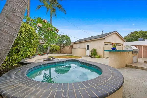 Long Beach, CA 90808,3643 Iroquois Avenue