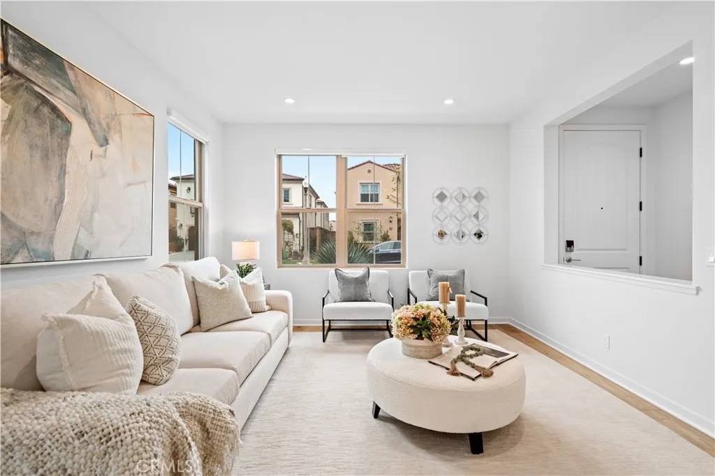 Irvine, CA 92618,146 Sunnyside